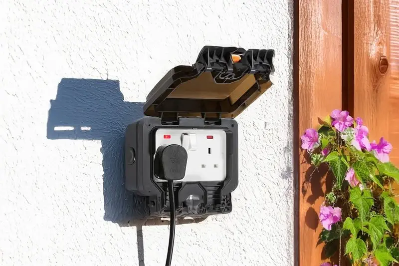 Image features the Knightsbridge 13 Amp 2-Gang DP Switched Outdoor Socket.